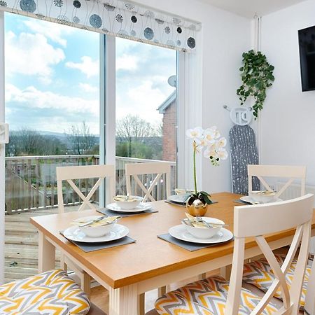 Parking, Garden, En-Suite & Tv'S In All Rooms, Large Living Space Swansea Extérieur photo
