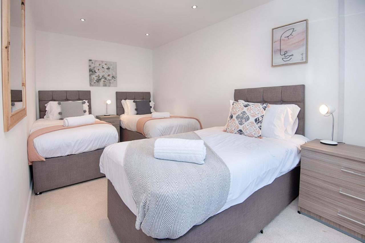 Pleasant Stay In Swansea - Tv In Every Bedroom! Extérieur photo