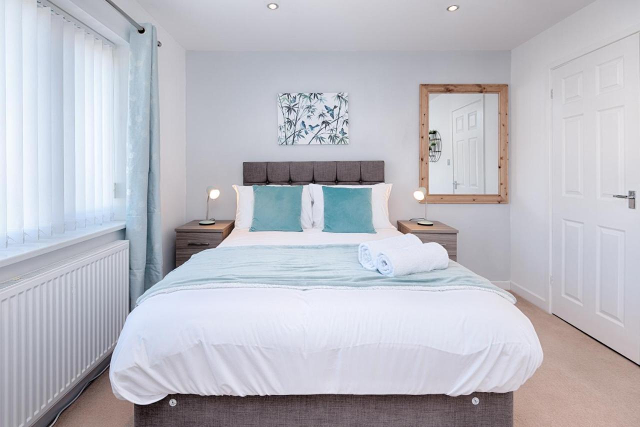 Parking, Garden, En-Suite & Tv'S In All Rooms, Large Living Space Swansea Extérieur photo